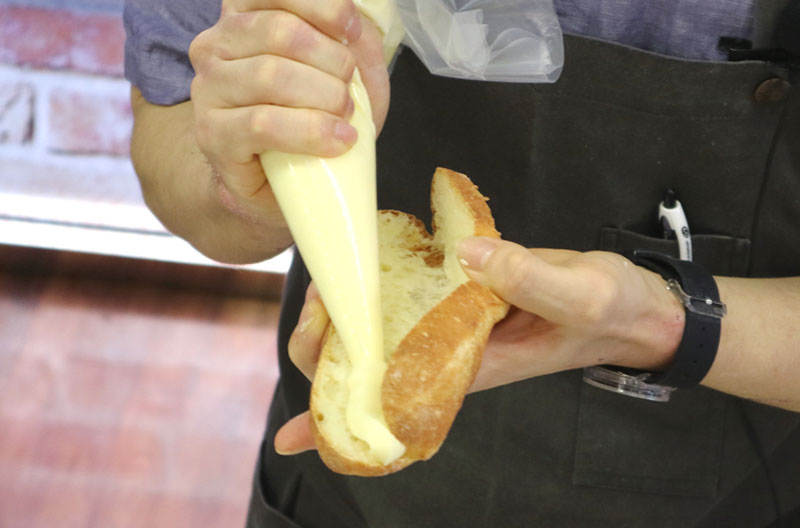 国産小麦で作るミルクフランス～「セチュヌボンニデー」の有形泰輔シェフ